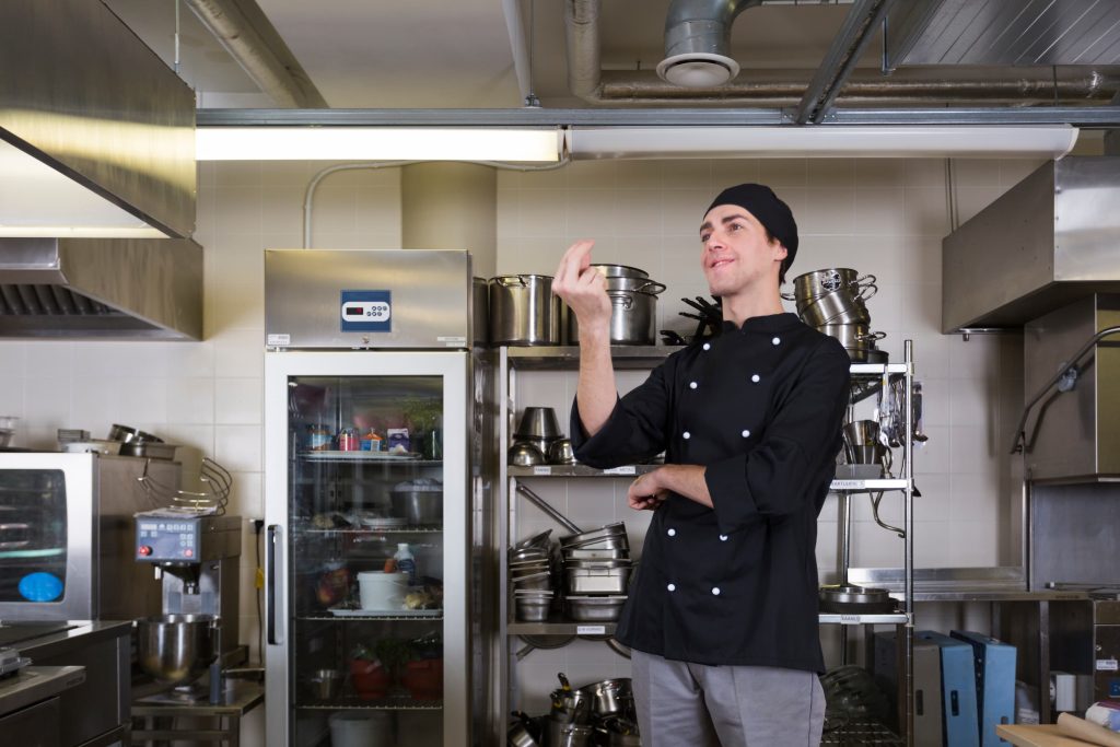 Maximize a eficiência da cozinha do seu restaurante ou bar com manutenção preventiva
